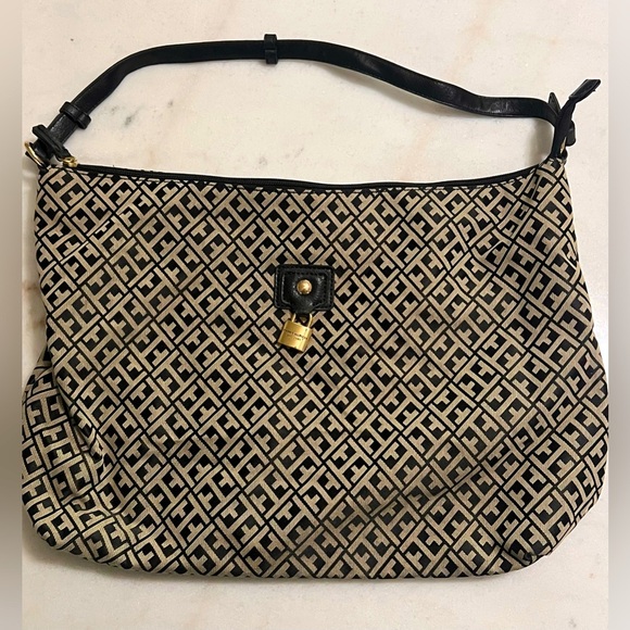 Tommy Hilfiger Black And Cream Logo Print Shoulder Bag Tote Gold Accents - Picture 1 of 9